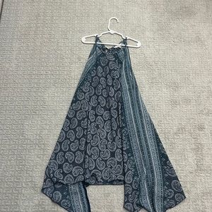 Woman’s top or depending on height could be worn as dress